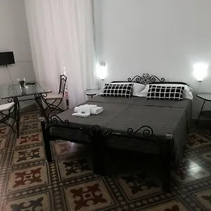 Aloi Nocleg ze śniadaniem Katania
